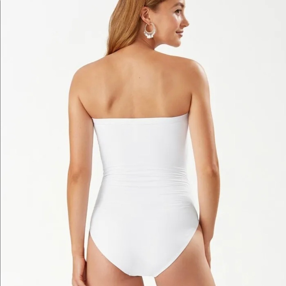Tommy Bahama Pearl Shirred Bandeau White One-Piece Swimsuit 47718 Size 4 - Picture 3 of 3